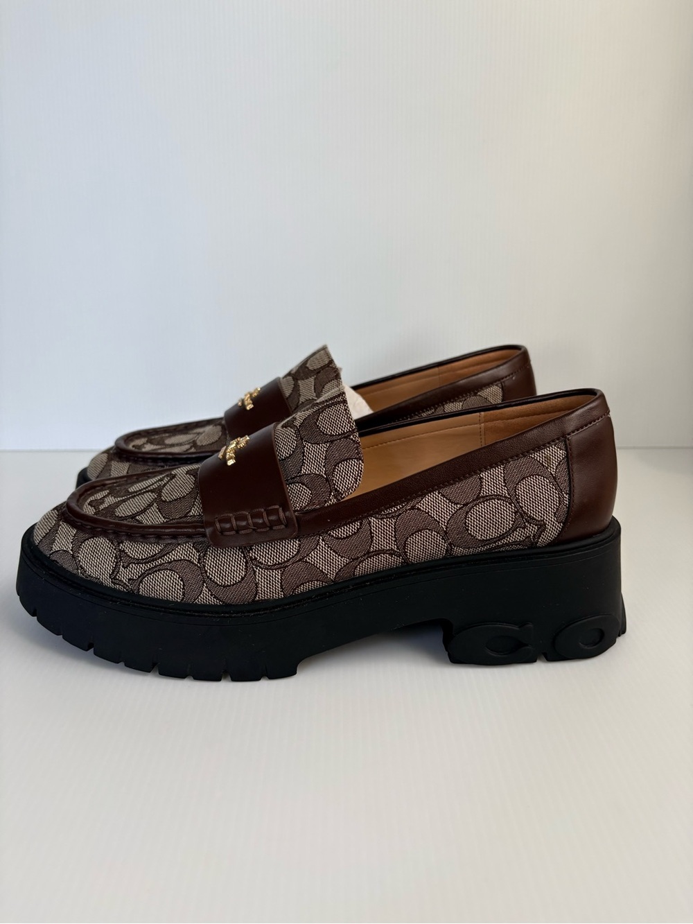 Coach Ruthie Loafer In Signature Jacquard Size 9 B -EUC - Picture 17 of 17